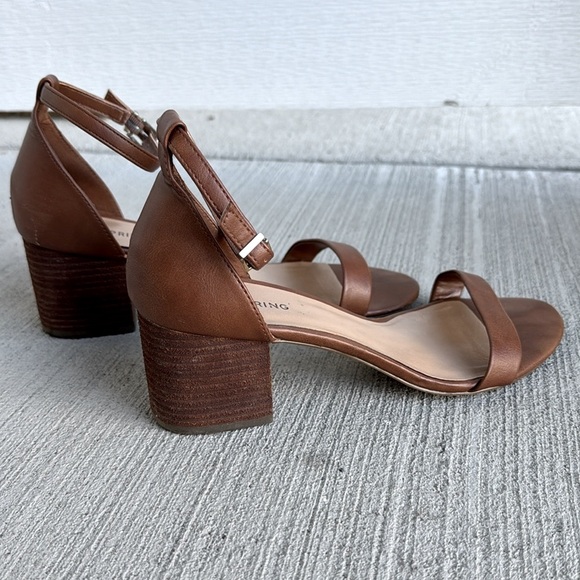 Call It Spring Borewiel Sandals - Picture 3 of 8